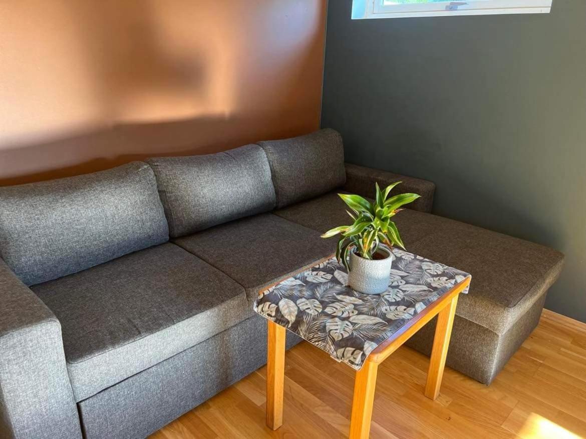 Feelhome Small 1 Bedroom Apartment Polar Vegen Tromsø Zewnętrze zdjęcie